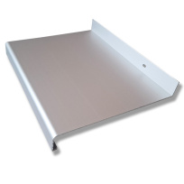 Venkovní parapet hliníkový Extrudovaný - stříbrný, tl. 1,5-2,8mm Venkovní parapet hliníkový Extrudovaný - stříbrný, tl. 1,5-2,8mm