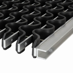 Hliníková gumová čistící venkovní vstupní rohož Alu Wave - 100 x 100 x 2,2 cm Hliníková gumová čistící venkovní vstupní rohož Alu Wave - 100 x 100 x 2,2 cm